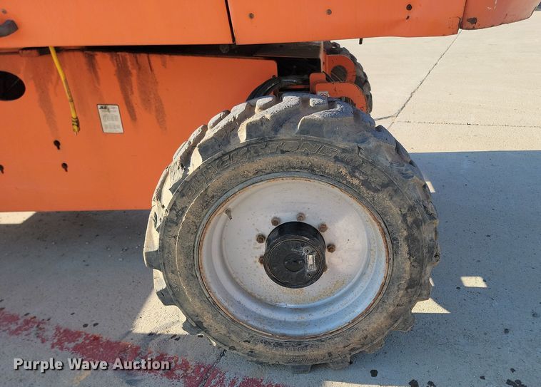 image for item OD9568 2014 JLG 600S boom lift