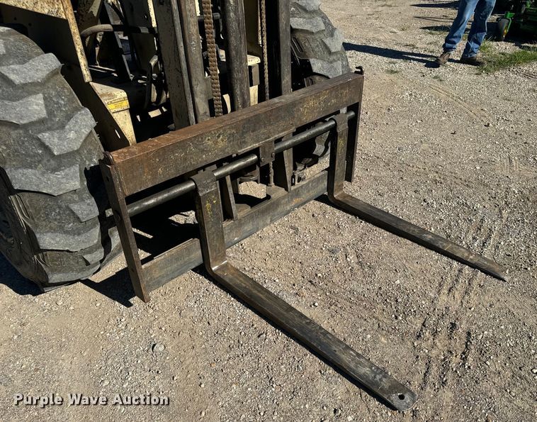 image for item OF9703 Ingersoll-Rand RT706E forklift