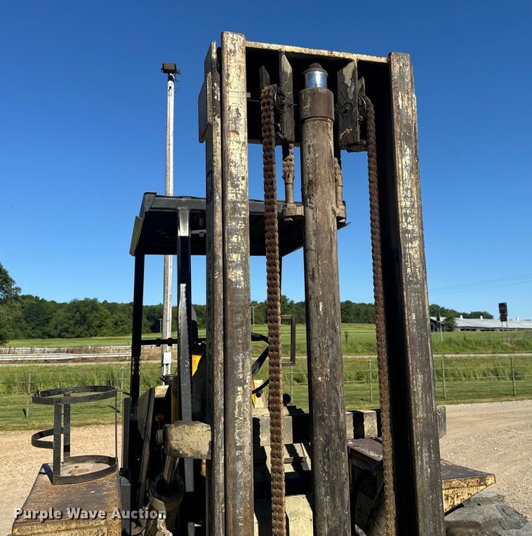 image for item OF9703 Ingersoll-Rand RT706E forklift