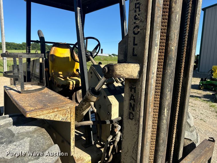image for item OF9703 Ingersoll-Rand RT706E forklift