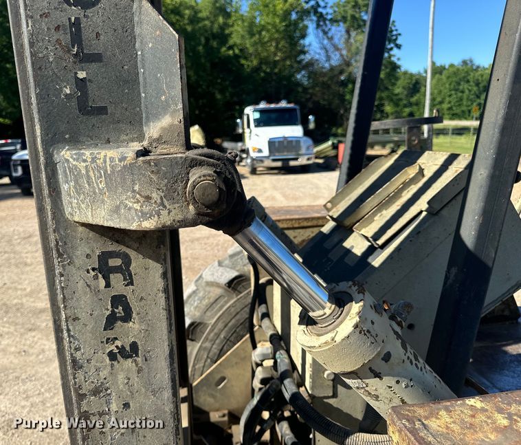 image for item OF9703 Ingersoll-Rand RT706E forklift