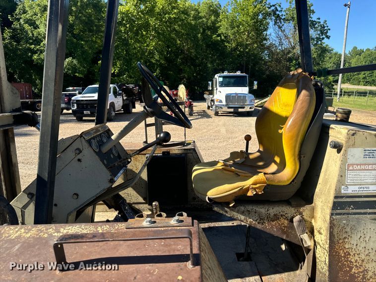 image for item OF9703 Ingersoll-Rand RT706E forklift