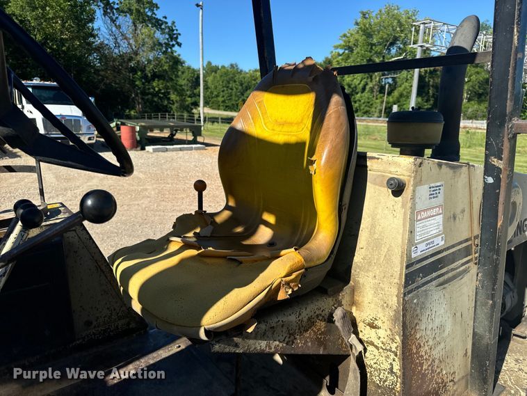 image for item OF9703 Ingersoll-Rand RT706E forklift