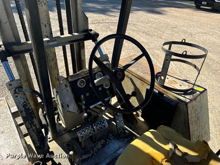 image for item OF9703 Ingersoll-Rand RT706E forklift