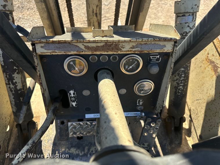 image for item OF9703 Ingersoll-Rand RT706E forklift