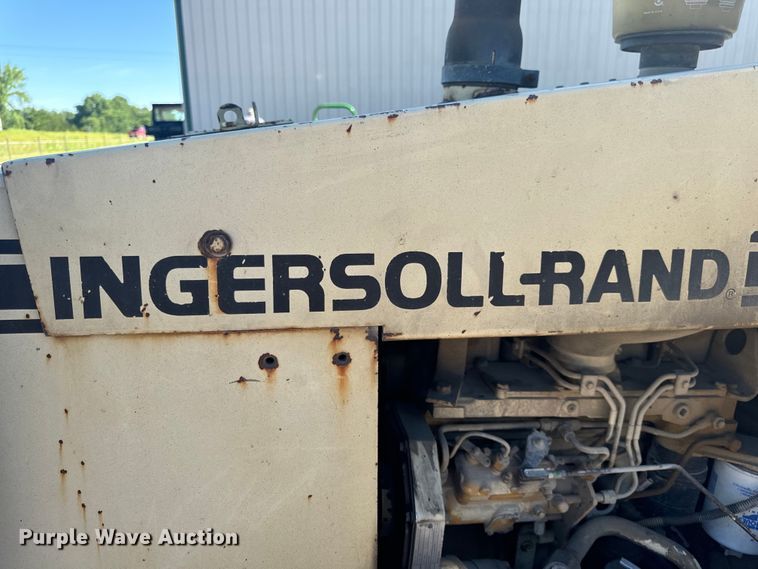 image for item OF9703 Ingersoll-Rand RT706E forklift