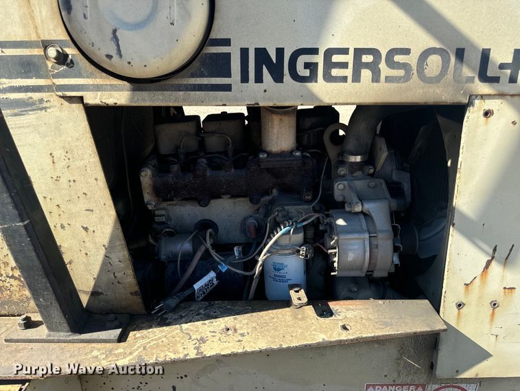 image for item OF9703 Ingersoll-Rand RT706E forklift