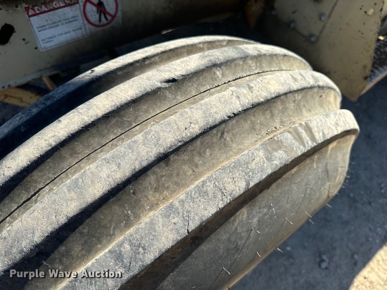 image for item OF9703 Ingersoll-Rand RT706E forklift