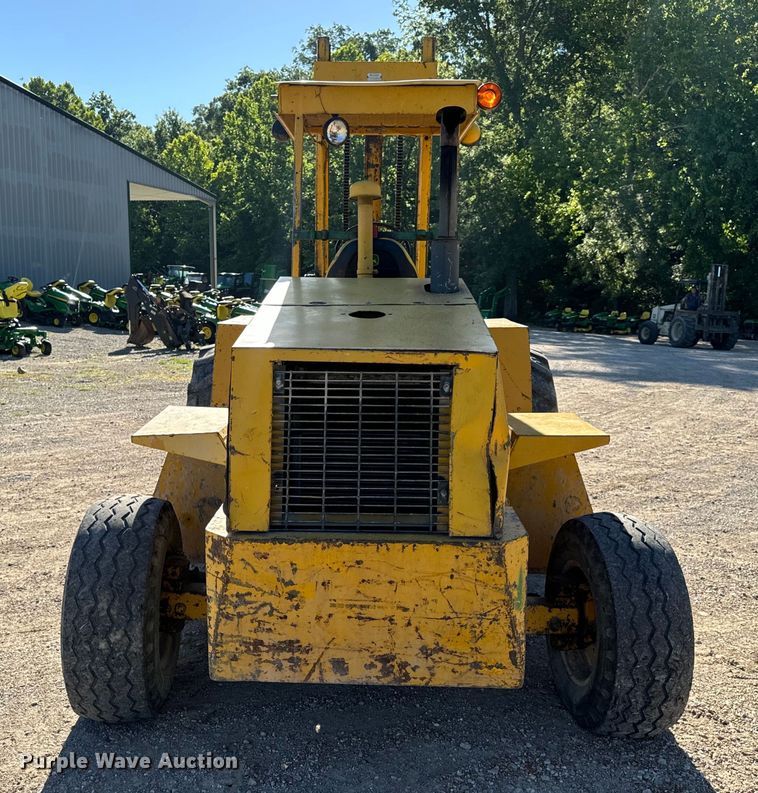 image for item OF9704 Allis-Chalmers  700-G forklift