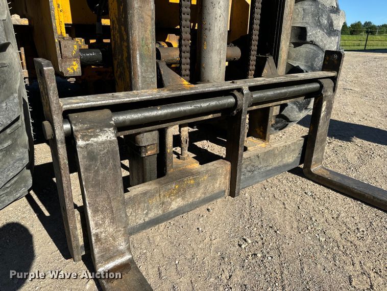 image for item OF9704 Allis-Chalmers  700-G forklift