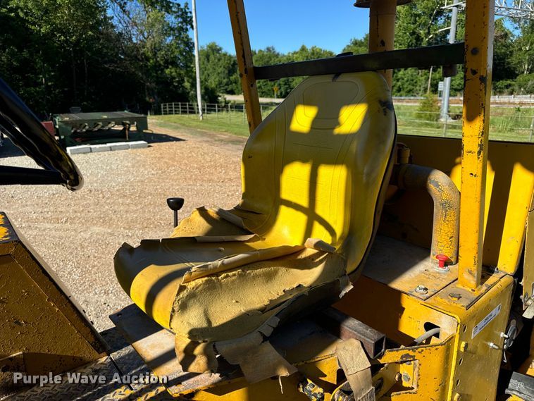 image for item OF9704 Allis-Chalmers  700-G forklift