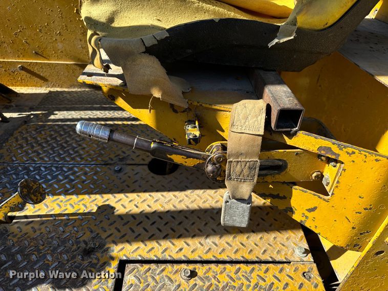 image for item OF9704 Allis-Chalmers  700-G forklift