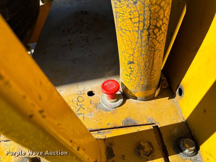 image for item OF9704 Allis-Chalmers  700-G forklift