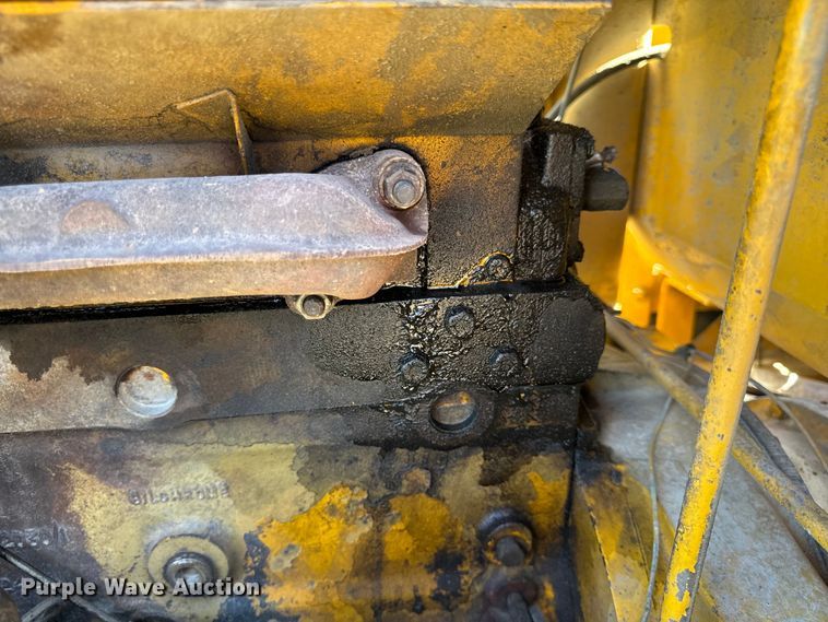 image for item OF9704 Allis-Chalmers  700-G forklift