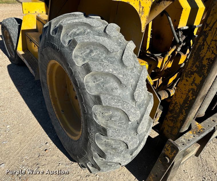 image for item OF9704 Allis-Chalmers  700-G forklift