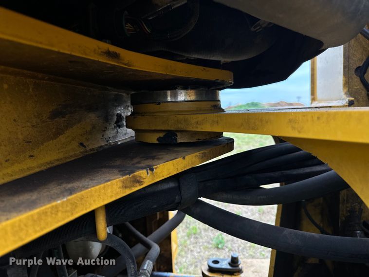 image for item OF9710 2014 John Deere  644K wheel loader