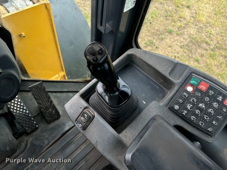 image for item OF9710 2014 John Deere  644K wheel loader