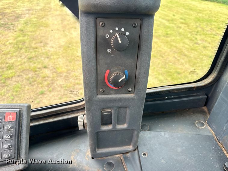 image for item OF9710 2014 John Deere  644K wheel loader