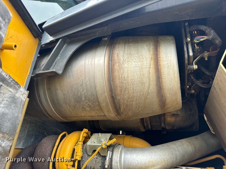 image for item OF9710 2014 John Deere  644K wheel loader