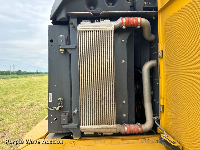 image for item OF9710 2014 John Deere  644K wheel loader