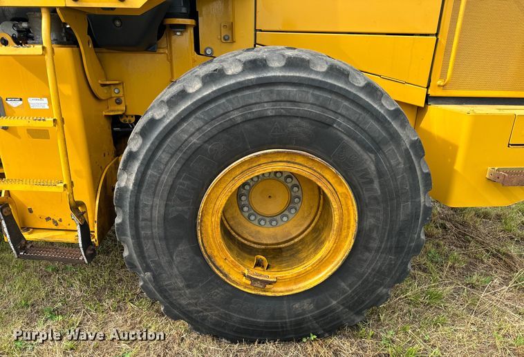 image for item OF9710 2014 John Deere  644K wheel loader