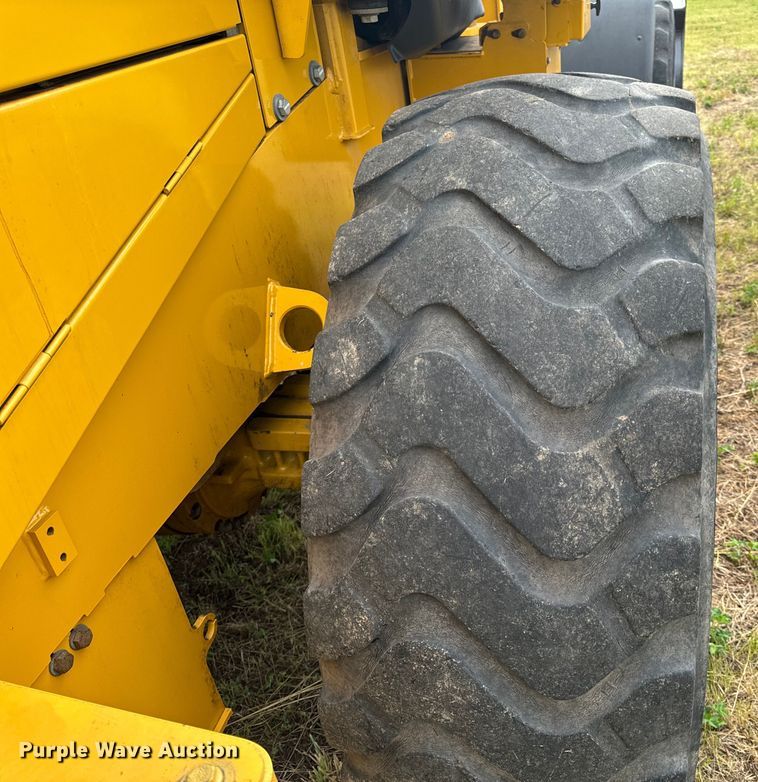 image for item OF9710 2014 John Deere  644K wheel loader
