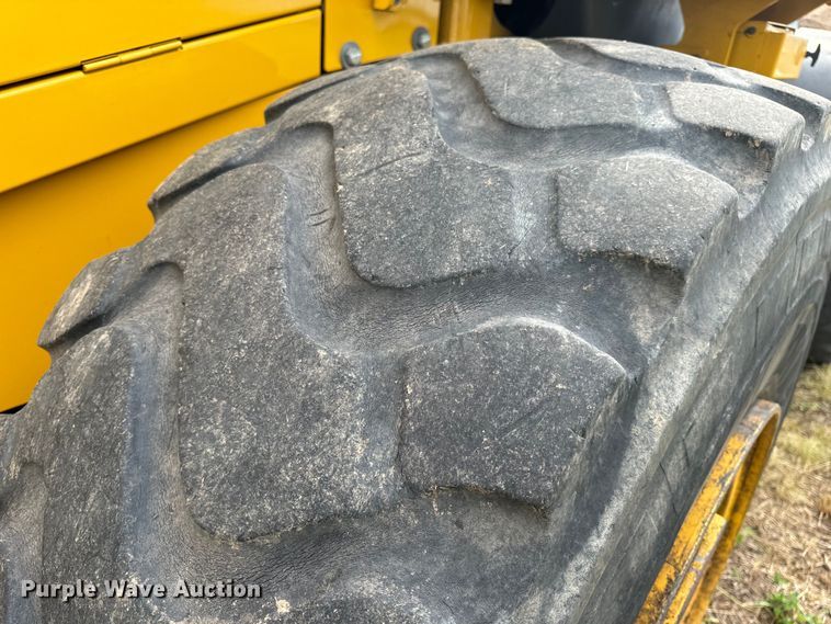image for item OF9710 2014 John Deere  644K wheel loader