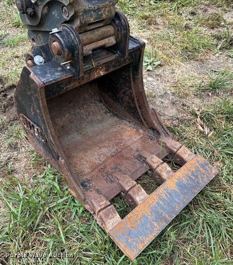 image for item OF9721 2016 Hyundai Robex 25Z-9AK mini excavator