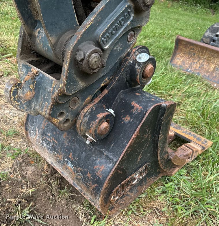 image for item OF9721 2016 Hyundai Robex 25Z-9AK mini excavator