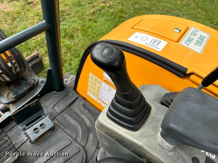 image for item OF9721 2016 Hyundai Robex 25Z-9AK mini excavator