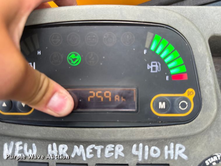 image for item OF9721 2016 Hyundai Robex 25Z-9AK mini excavator