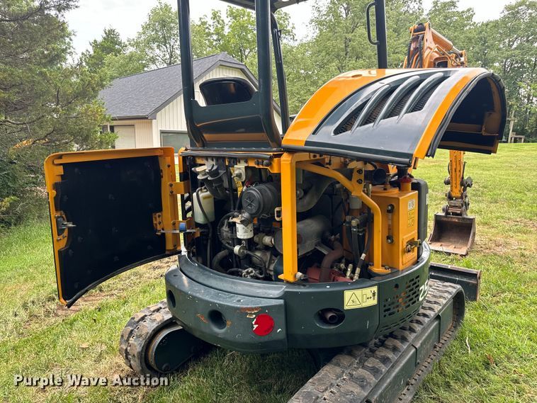 image for item OF9721 2016 Hyundai Robex 25Z-9AK mini excavator