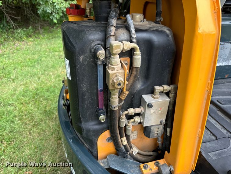 image for item OF9721 2016 Hyundai Robex 25Z-9AK mini excavator