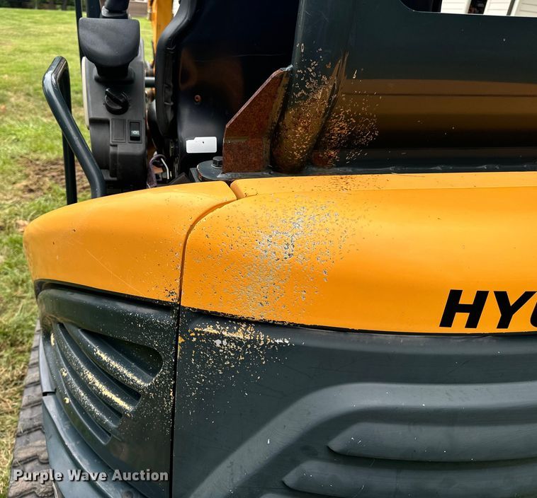 image for item OF9722 2016 Hyundai Robex 35Z-9A mini excavator