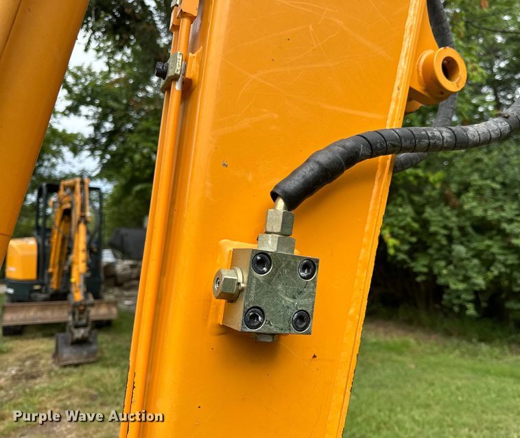 image for item OF9722 2016 Hyundai Robex 35Z-9A mini excavator