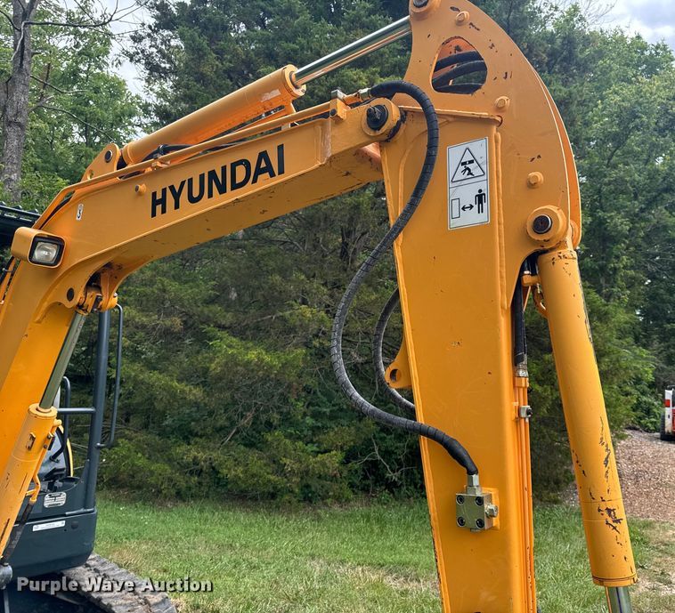 image for item OF9722 2016 Hyundai Robex 35Z-9A mini excavator