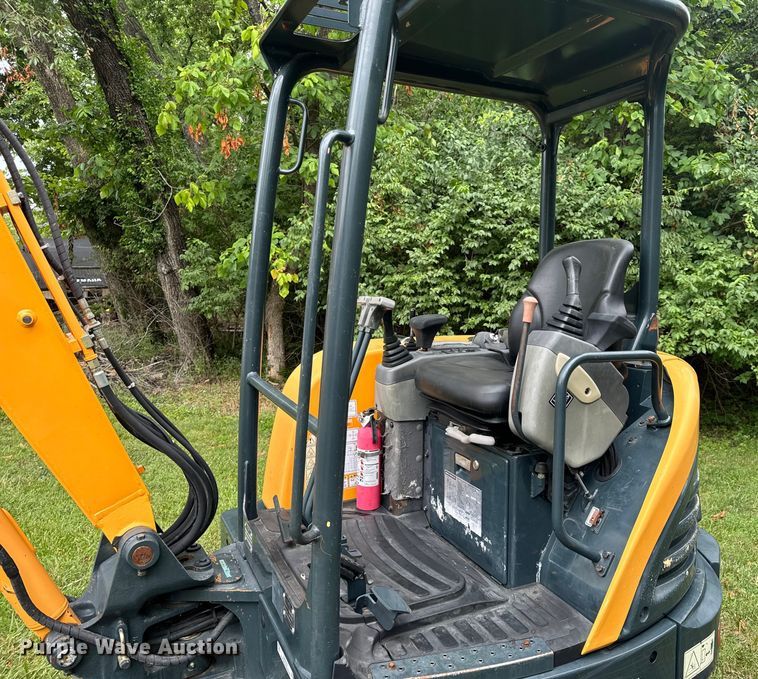 image for item OF9722 2016 Hyundai Robex 35Z-9A mini excavator