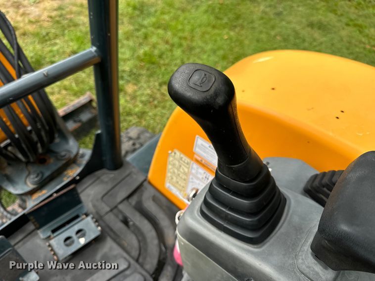 image for item OF9722 2016 Hyundai Robex 35Z-9A mini excavator