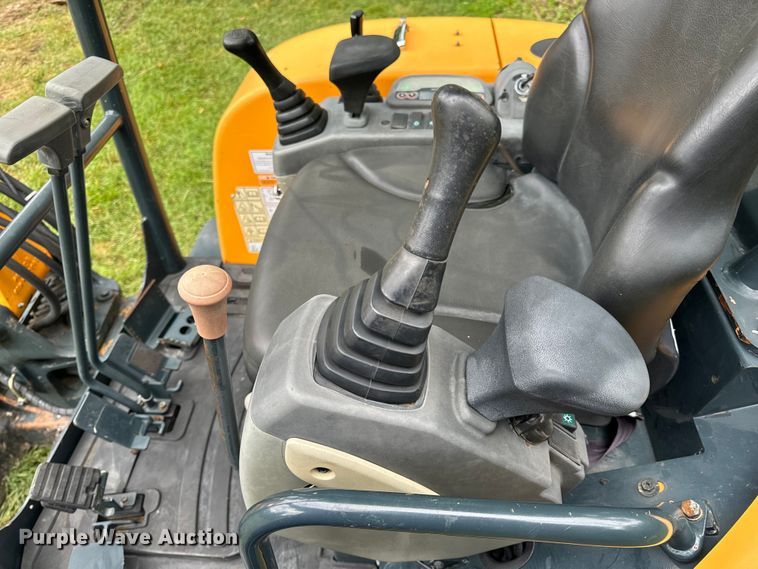 image for item OF9722 2016 Hyundai Robex 35Z-9A mini excavator