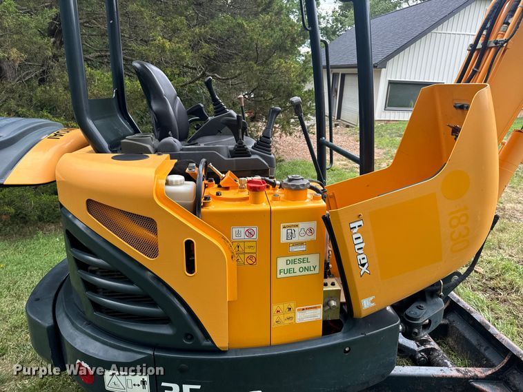 image for item OF9722 2016 Hyundai Robex 35Z-9A mini excavator