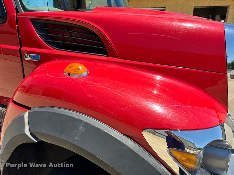 image for item OF9727 2013 International  WorkStar 7400 bucket truck