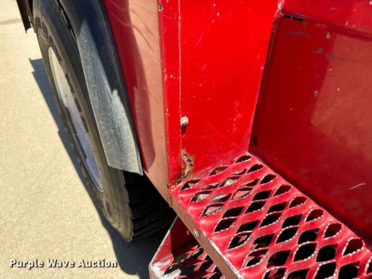 image for item OF9727 2013 International  WorkStar 7400 bucket truck