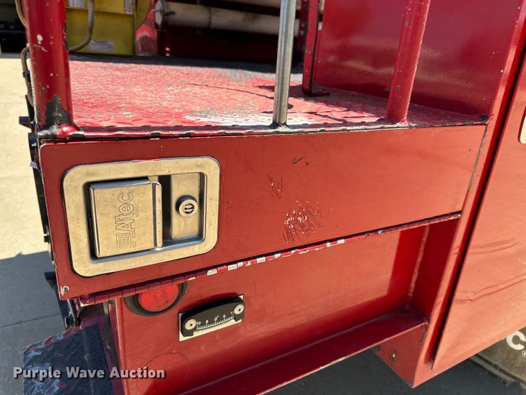 image for item OF9727 2013 International  WorkStar 7400 bucket truck