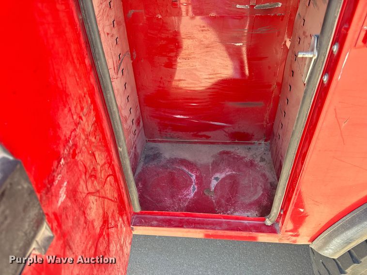 image for item OF9727 2013 International  WorkStar 7400 bucket truck