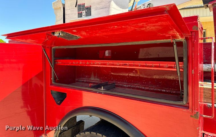 image for item OF9727 2013 International  WorkStar 7400 bucket truck