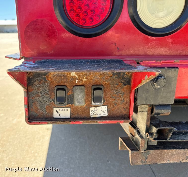 image for item OF9727 2013 International  WorkStar 7400 bucket truck