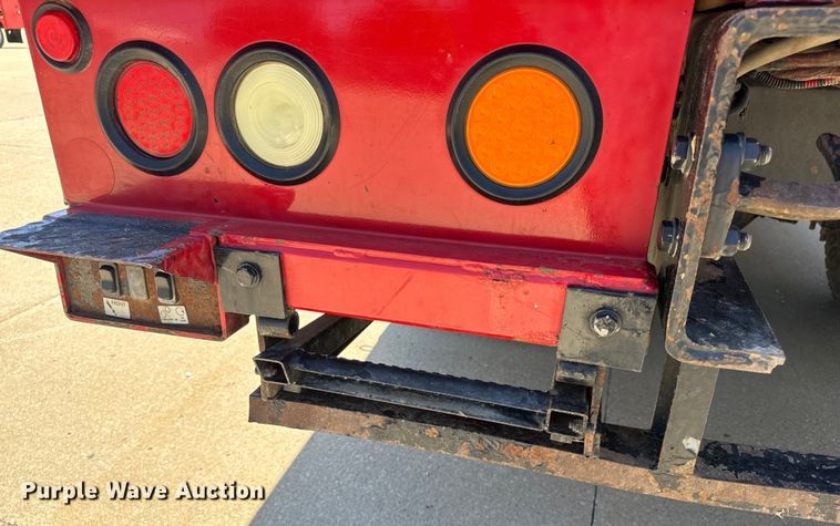 image for item OF9727 2013 International  WorkStar 7400 bucket truck