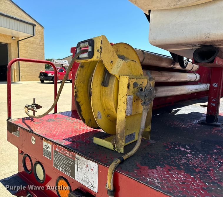 image for item OF9727 2013 International  WorkStar 7400 bucket truck