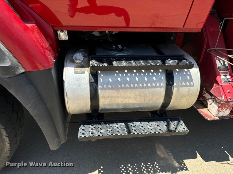 image for item OF9727 2013 International  WorkStar 7400 bucket truck