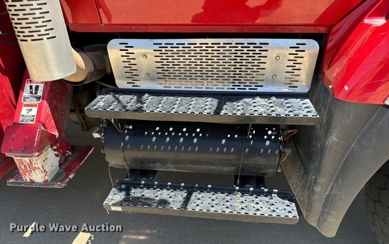 image for item OF9727 2013 International  WorkStar 7400 bucket truck